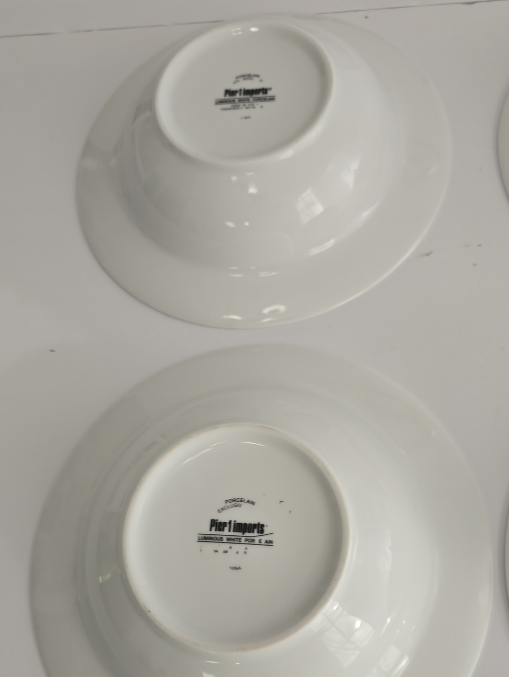 Pier 1 Imports Set Of 4 Luminous White Porcelain Soup Pasta Bowls - Picture 11 of 16